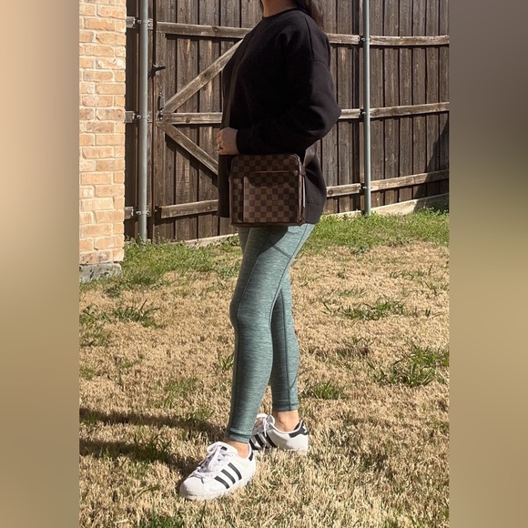 Louis Vuitton Damier Ebene OLAV PM Messenger Bag - Picture 3 of 16